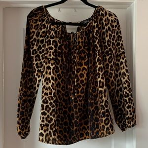 Leopard print top